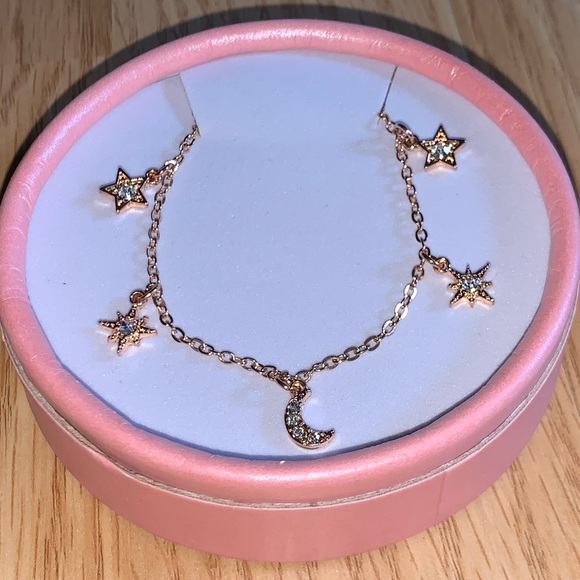 ⭐️Mila Zodiac🌙Charm Bracelet - Picture 4 of 4